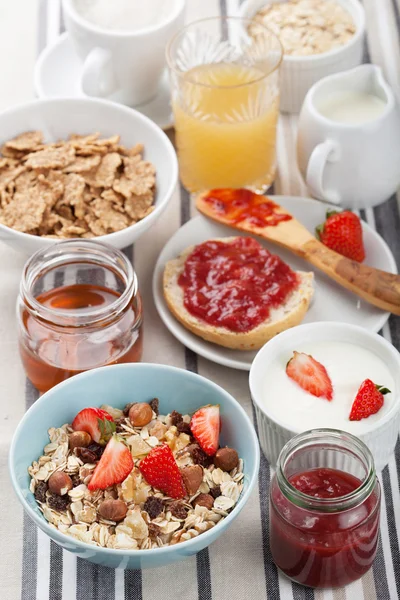 Healthy breakfast — Stock Photo, Image