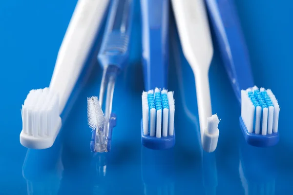 Verschillende tandenborstels — Stockfoto