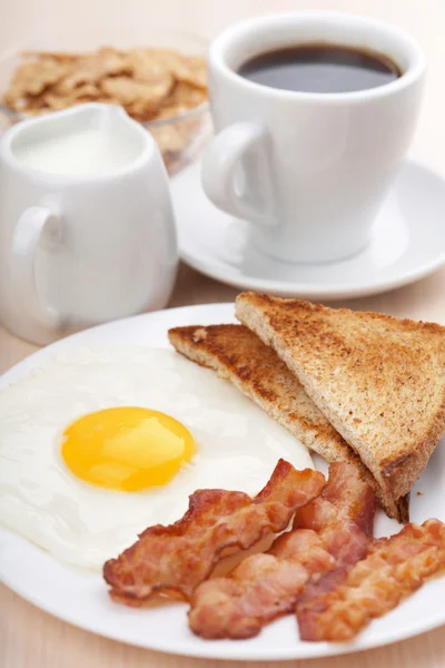 Traditionelles Frühstück — Stockfoto