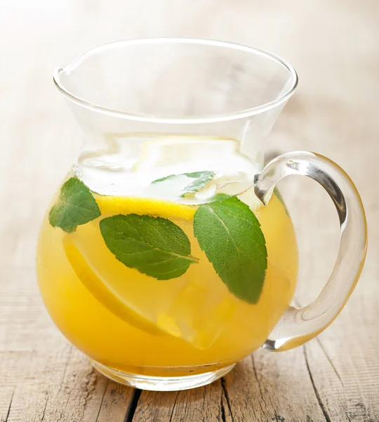 Fresh lemonade — Stock Photo, Image