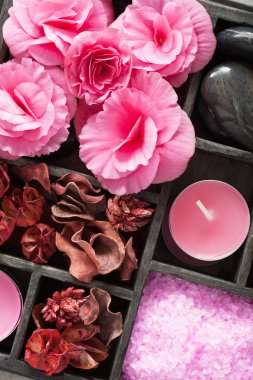 Spa ve aromaterapi siyah kutu ayarla