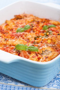 tavuk pişmiş sebze ile