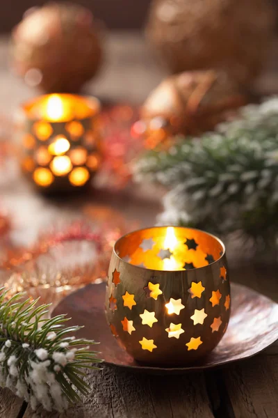 Hořící vánoční lucerny — Stock fotografie