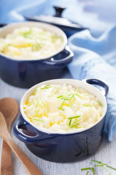 Purée de pommes de terre en petits pots — Photo