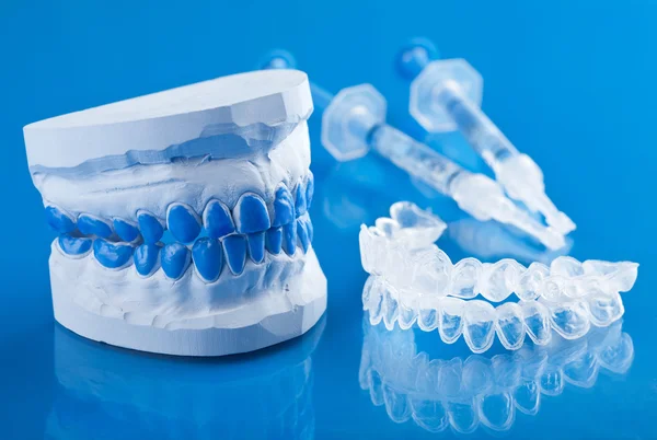 Diş beyazlatma için bireysel kümesi — Stok fotoğraf