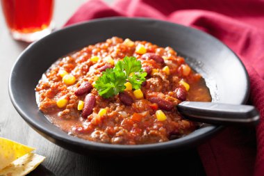 Meksikalı chili con carne siyah plaka