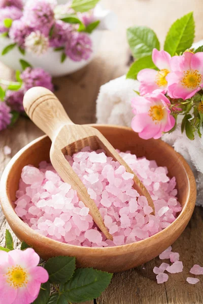 Spa with pink herbal salt and wild rose flowers — Stock Photo, Image