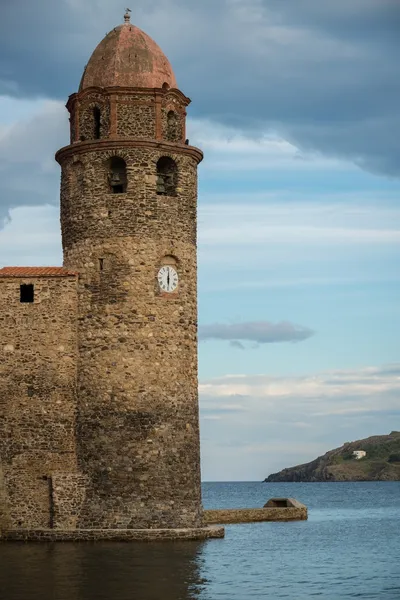 Tower of church Notre-Dame-des-Anges in Collioure, France — Stock Photo, Image