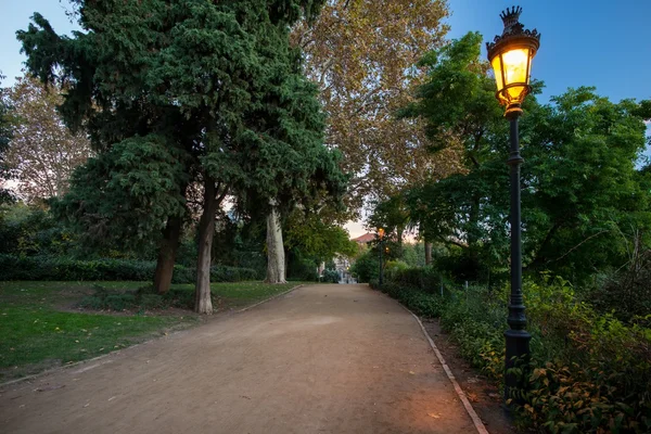 Bellissimo parco a Barcellona, Spagna — Foto Stock