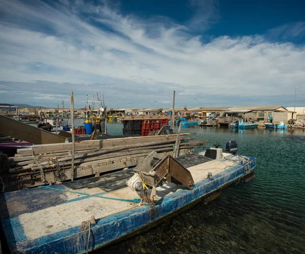 Oysters shacks in Port Leucate, France — Stock Photo, Image