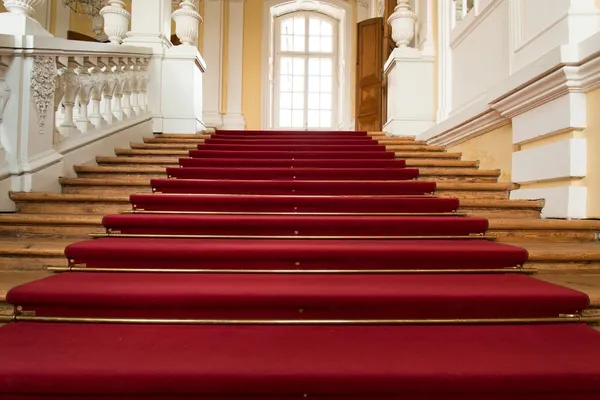 Escadaria em um palácio — Fotografia de Stock