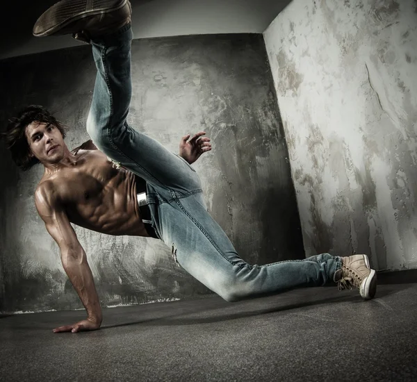 B-boy dansçı — Stok fotoğraf