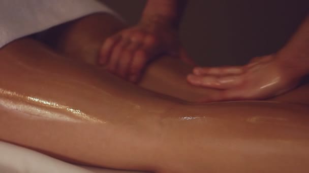 Massage des jambes — Video