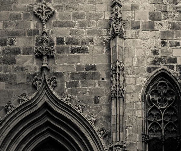 Detalles de la arquitectura del edificio antiguo — Foto de Stock