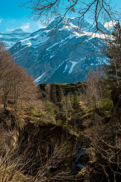 Vista sobre as montanhas dos Pirenéus — Fotografia de Stock