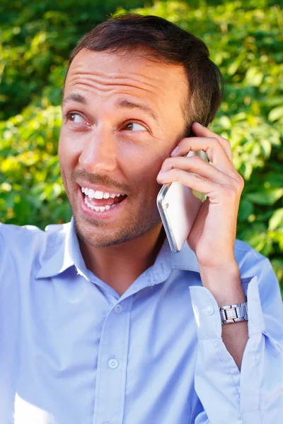 Middle-aged man in a park — Stock Photo, Image