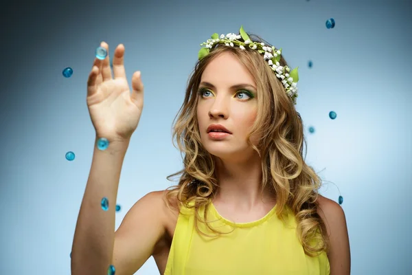 Girl in a studio — Stock Photo, Image