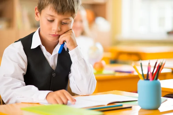 Kinderen op school — Stockfoto