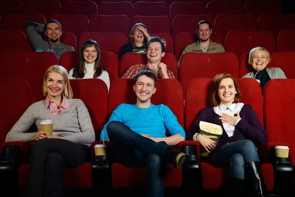 Menschen im Kino — Stockfoto