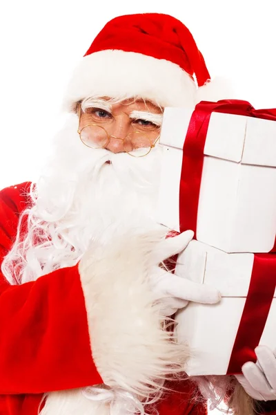 Papai Noel com caixas de presente isoladas em fundo branco — Fotografia de Stock