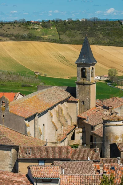 Vista sobre los tejados del pueblo de Lautrec, Francia — Foto de Stock