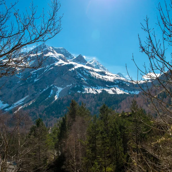 Pirenejów w cirque de gavarnie, Francja — Zdjęcie stockowe