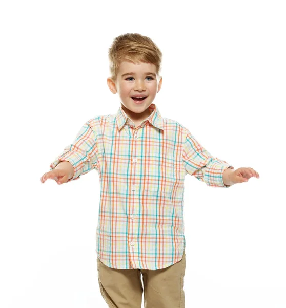 Piccolo ragazzo divertente isolato su sfondo bianco — Foto Stock