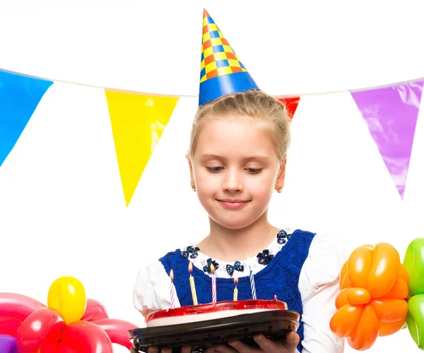 Pequeña niña feliz sosteniendo caja de regalo —  Fotos de Stock