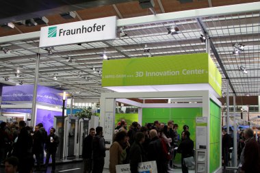 Hannover, Almanya - Şubat 10: 10 Şubat 2012 cebi, fraunhover stand