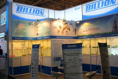 Hannover - 9 Mart: milyar 9 Mart 2013 CeBIT bilgisayar Fuarı, hannover, Almanya üzerinde stand. dünyanın en büyük bilgisayar Fuarı CeBIT olduğunu.