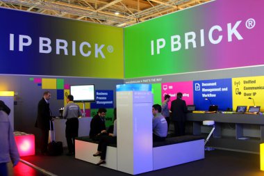 Hannover - 9 Mart: IP tuğla kürsüye 9 Mart 2013 CeBIT bilgisayar Fuarı, hannover, Almanya. dünyanın en büyük bilgisayar Fuarı CeBIT olduğunu.