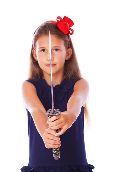 Retrato de menina beautifu posando no fundo branco com espada — Fotografia de Stock