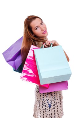 shopp beyaz zemin üzerine poz güzel kız portresi