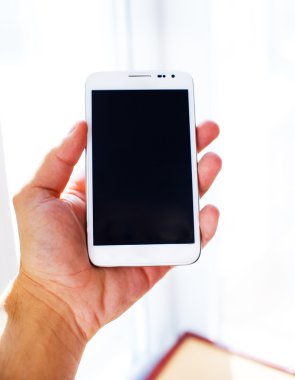samsung galaxy s2 erkek kol tutuyor