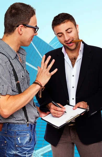 Zakelijke partners in de stad — Stockfoto