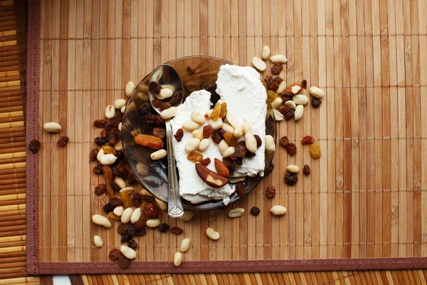 Colazione gustosa sulla lastra di vetro — Foto Stock