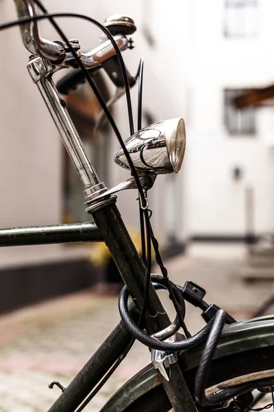 Лампа старинного винтажного велосипеда — стоковое фото