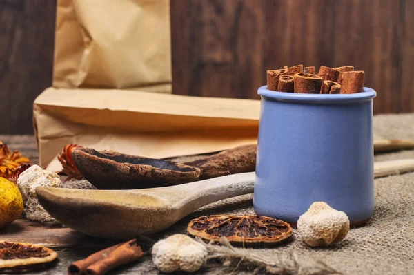 Spices and spoons — Stock Photo, Image