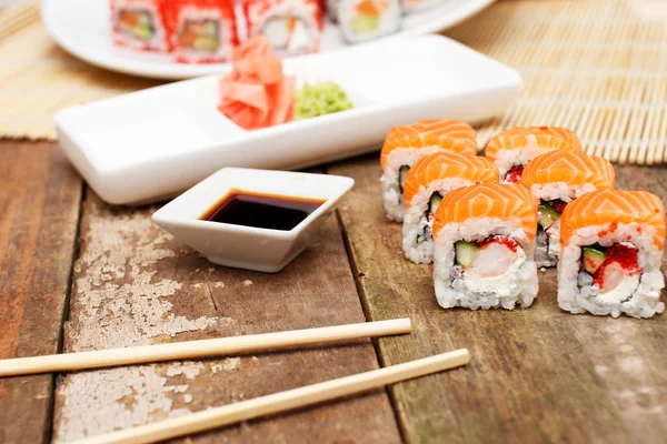 Sushi azjatyckie — Zdjęcie stockowe