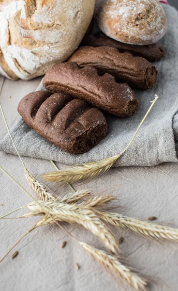 Ekmek somunları — Stok fotoğraf