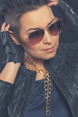 Cool kadın