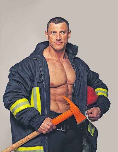 Muscle fireman — Stock Photo, Image