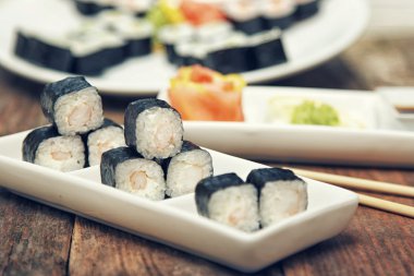 Karides sushi seti