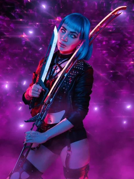 Glamorous cyberpunk girl with sword and knife agianst violet background — Stock Photo, Image