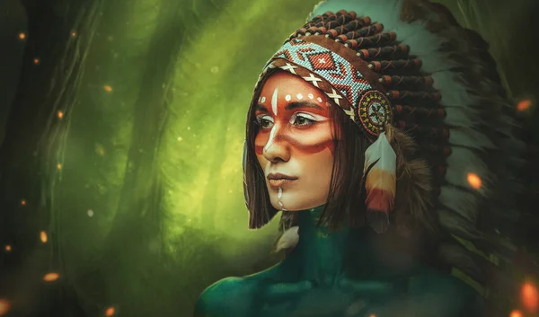 Nyugat-indiai nő fantázia környezetben zöld fa — Stock Fotó