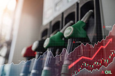 Benzin istasyonundaki silah fiyatları ve sıra sıra yükseldi