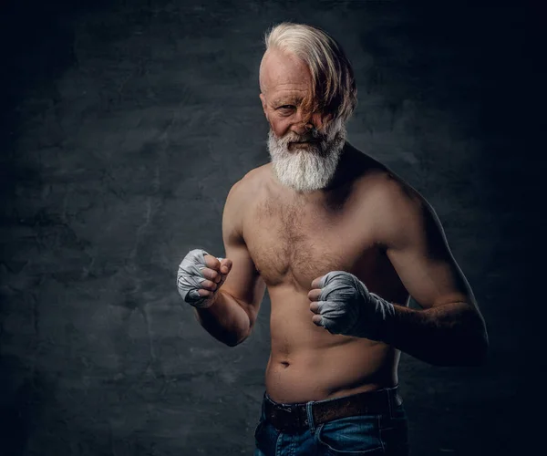 Portrait Boxeur Âgé Torse Avec Des Bandages Une Coiffure Élégante — Photo