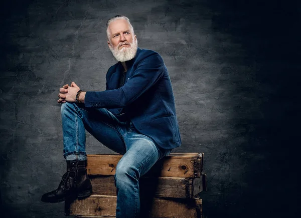 Photo Bel Homme Âgé Avec Une Longue Barbe Une Coiffure — Photo