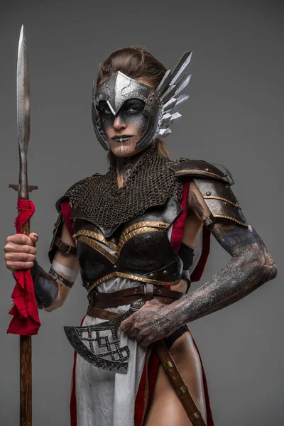 Studio Shot Attractive Woman Warrior Dressed Ancient Armor Holding Axe — Fotografia de Stock