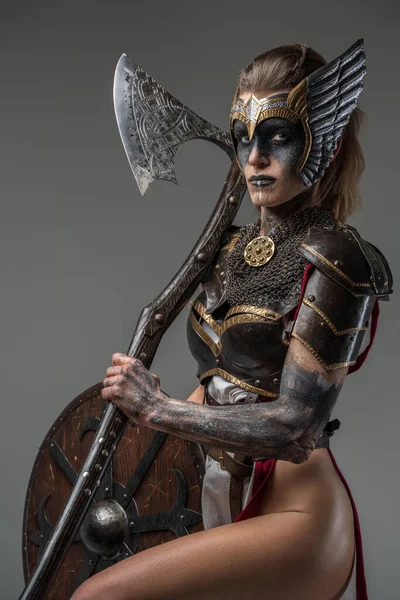 Portrait Wild Valkyrie Dressed Armor Holding Huge Axe Looking Camera — Stock Photo, Image